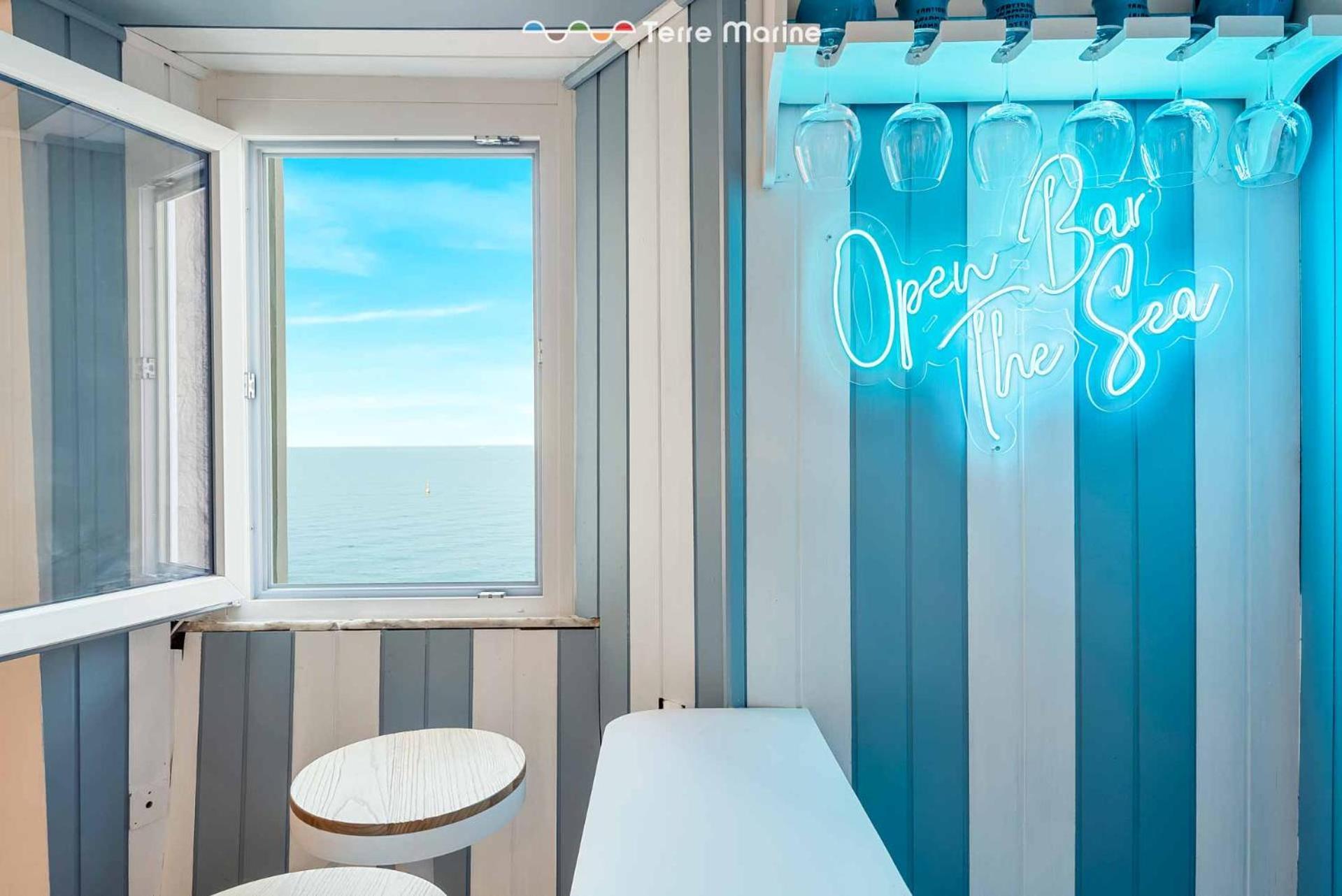 The Sea Apartment *